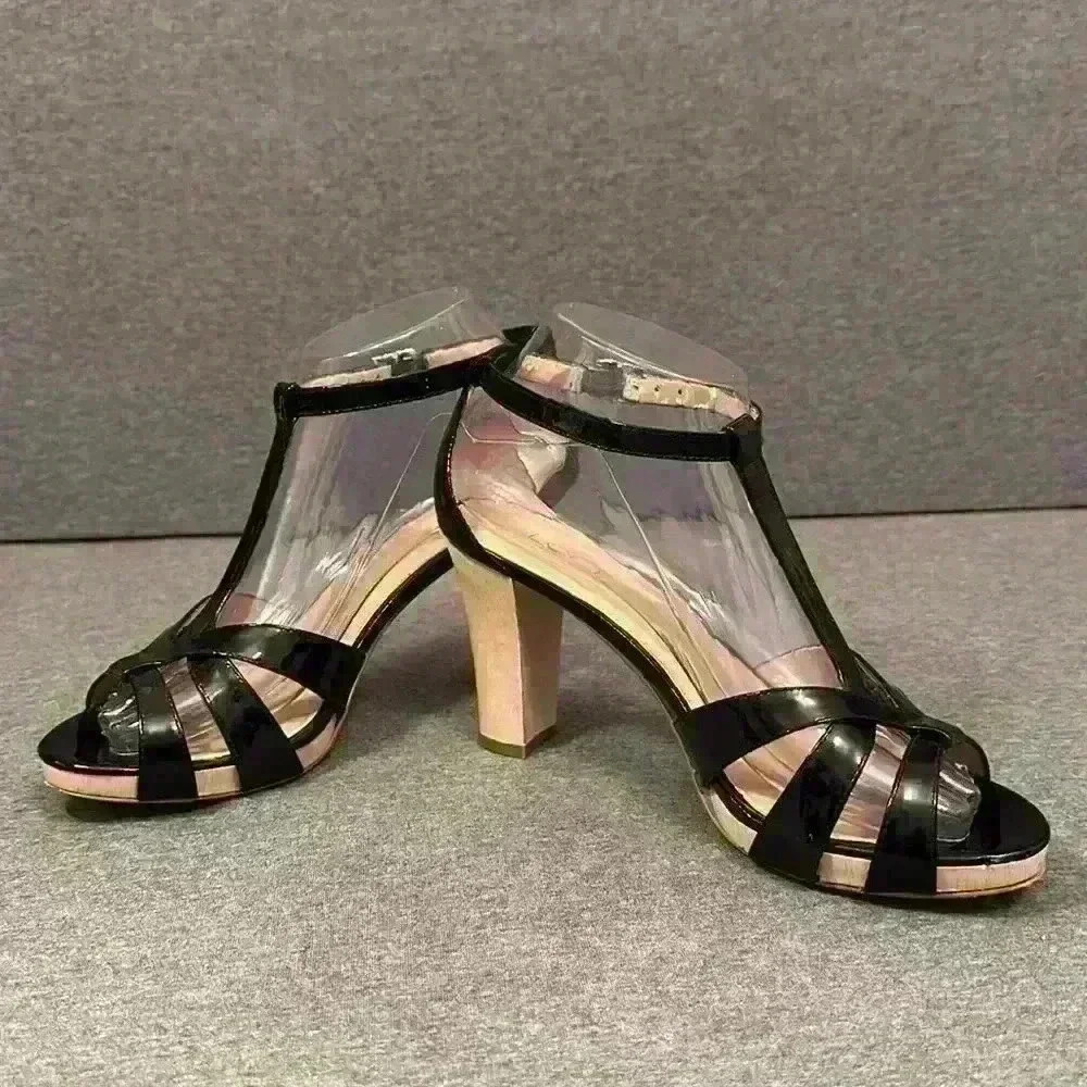 Ann Taylor LOFT Black Patent Leather Heeled T-Strap Sandal Women Sz 6.5 - Picture 3 of 11